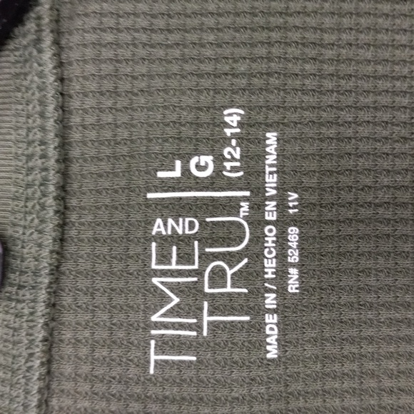 Time And Tru HUNTER Green, Long Sleeve, WaffleKnit Shirt - Picture 7 of 10